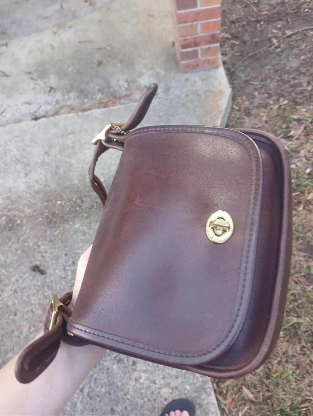 Coach vintage legacy small flap bag. Mahogany. - Picture 2 of 6